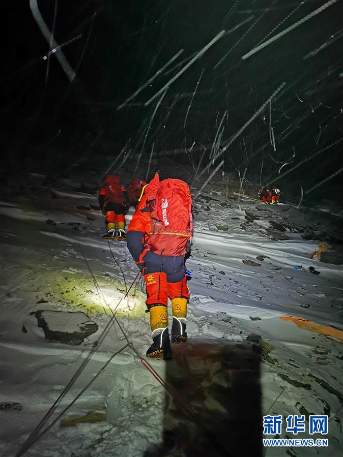 (2020珠峰高程测量)(10)出发!向着顶峰
